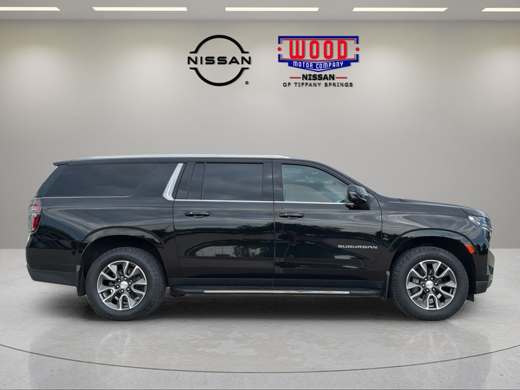 Used 2021 Chevrolet Suburban LT with VIN 1GNSKCKD2MR234525 for sale in Kansas City