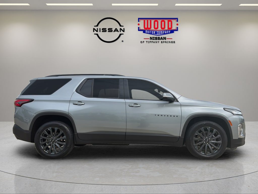 Used 2023 Chevrolet Traverse RS with VIN 1GNEVJKW4PJ245491 for sale in Kansas City