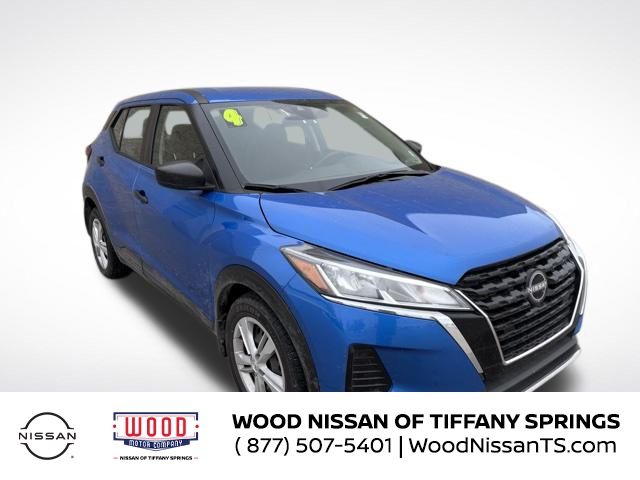 2023 Nissan Kicks S's photo