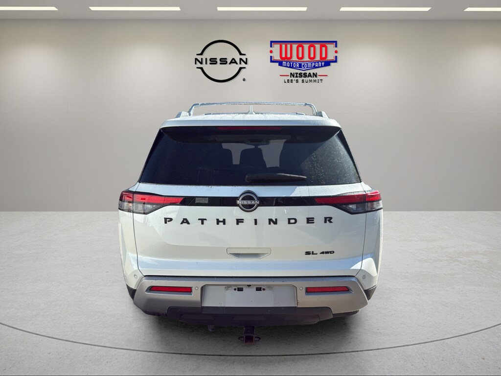 Used 2023 Nissan Pathfinder SL SUV