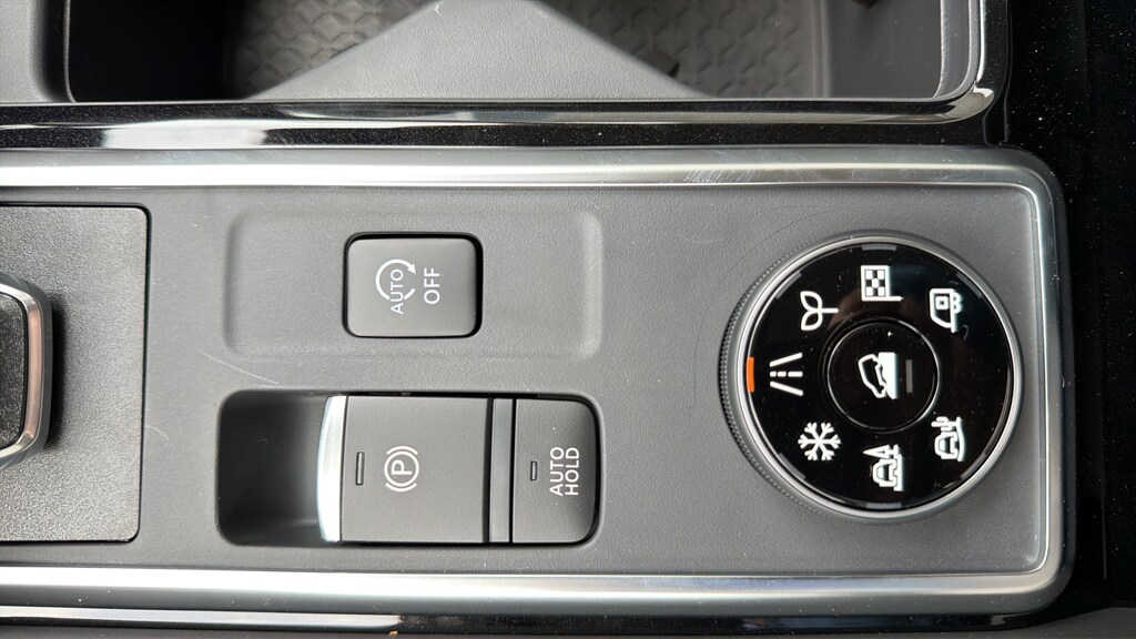 2026 Nissan Pathfinder SV - Photo 29