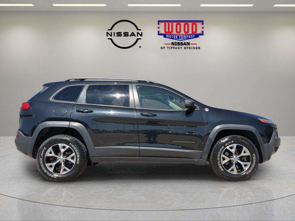 Used 2016 Jeep Cherokee Trailhawk 4x4 SUV