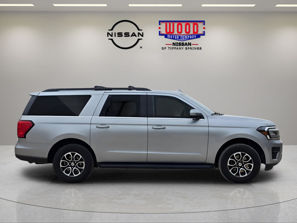 Used 2024 Ford Expedition XLT with VIN 1FMJK1J82REA09819 for sale in Kansas City
