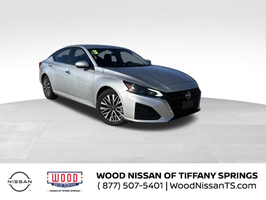 2023 Nissan Altima SV's photo