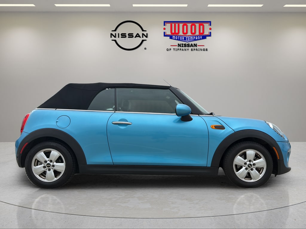 Used 2019 MINI Convertible Base with VIN WMWWG5C58K3F79539 for sale in Kansas City