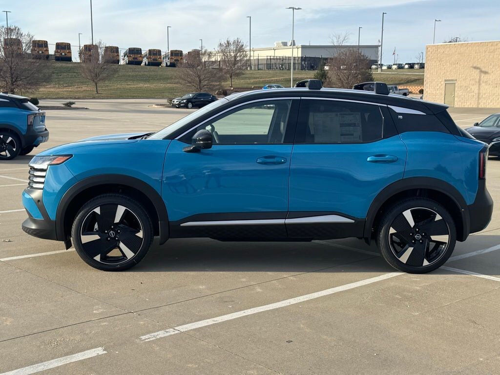 New 2026 Nissan Kicks SR SUV