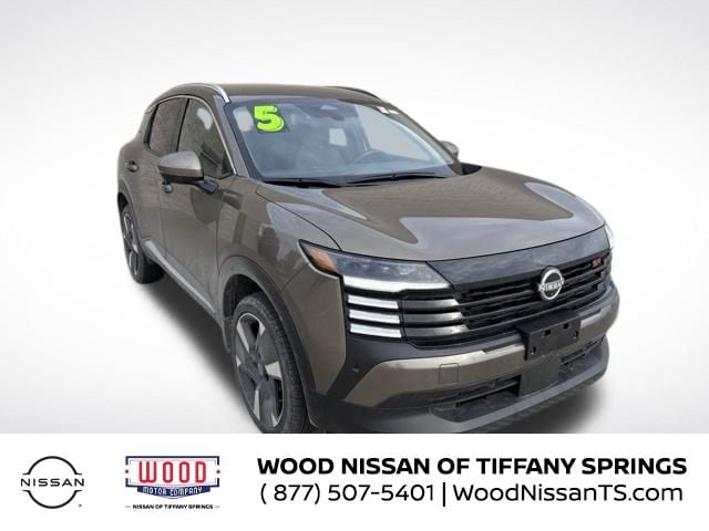 2025 Nissan Kicks SR's photo