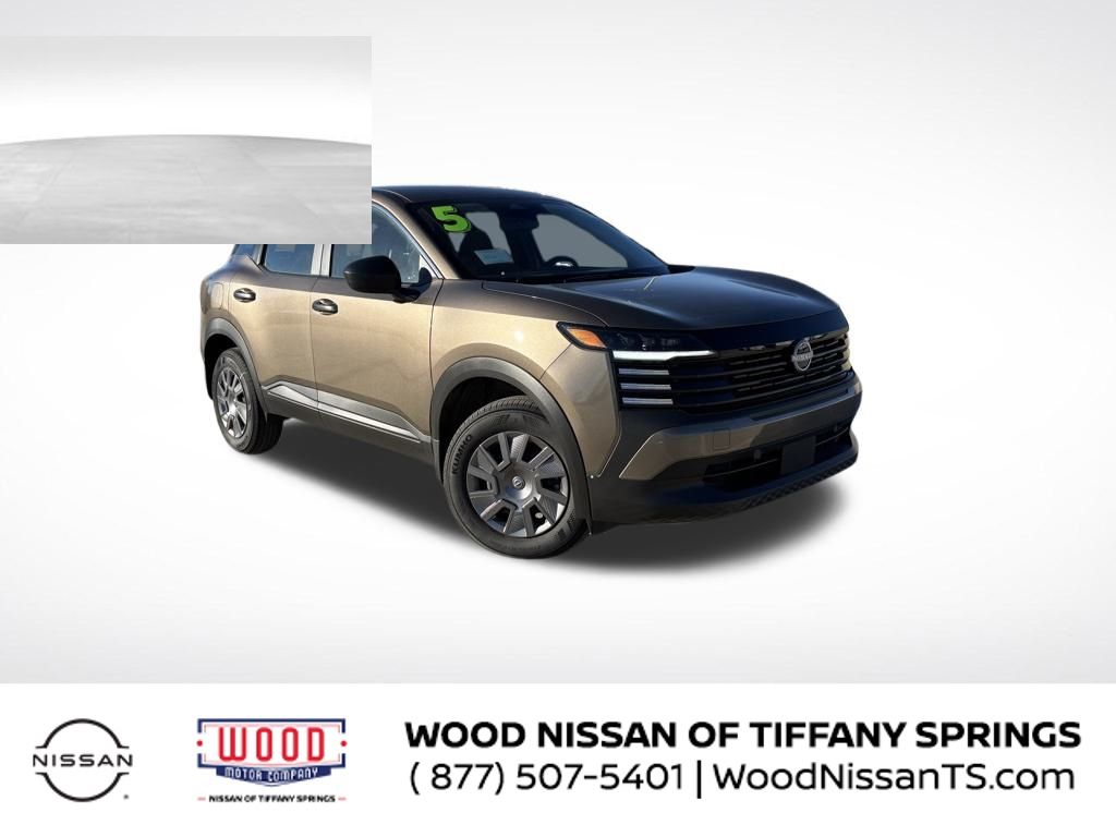 2025 Nissan Kicks S's photo