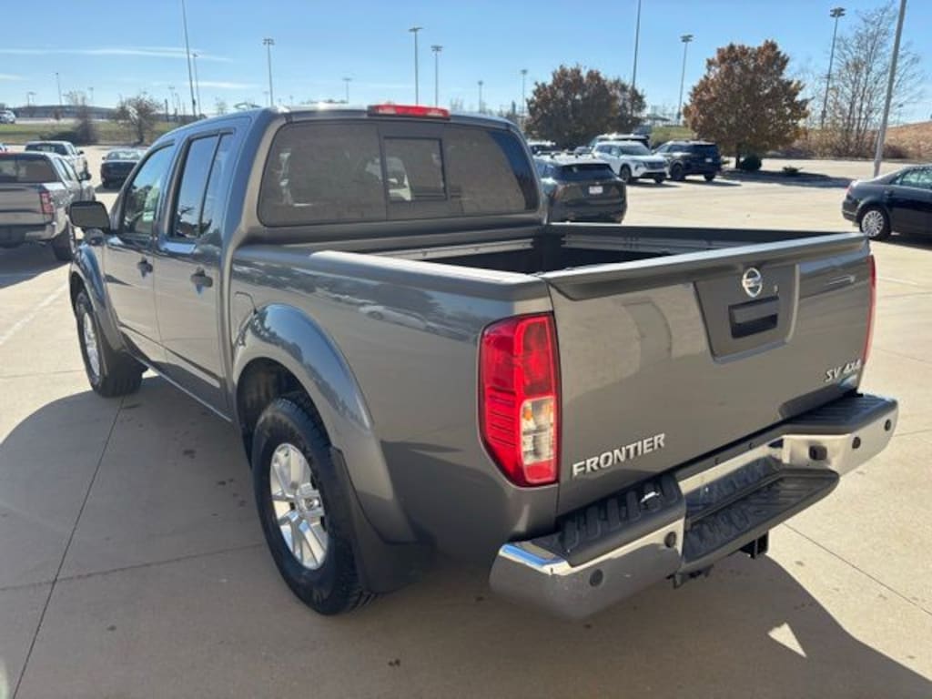Used 2019 Nissan Frontier SV Truck Crew Cab