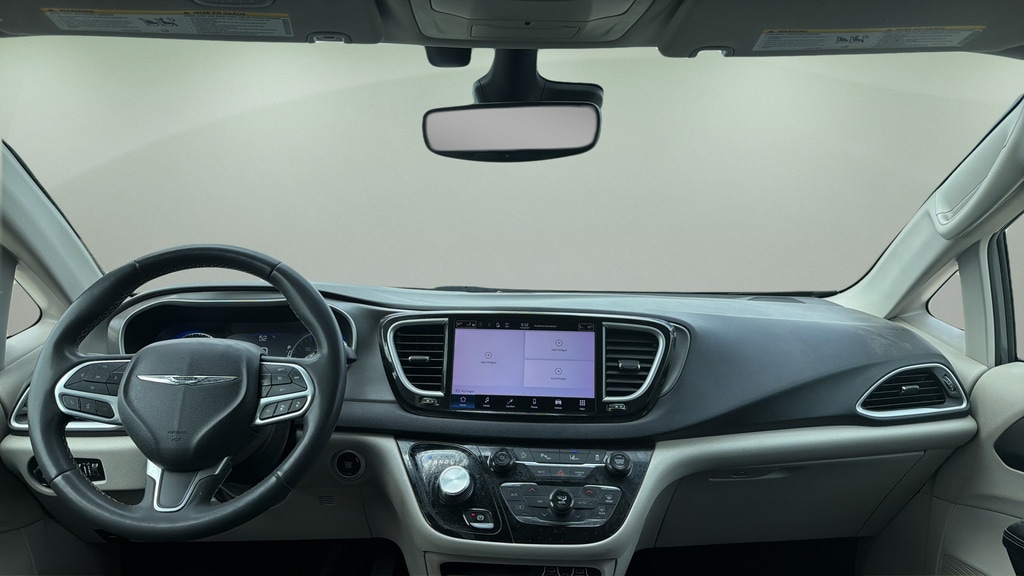 Used 2022 Chrysler Pacifica Touring L Van Passenger Van