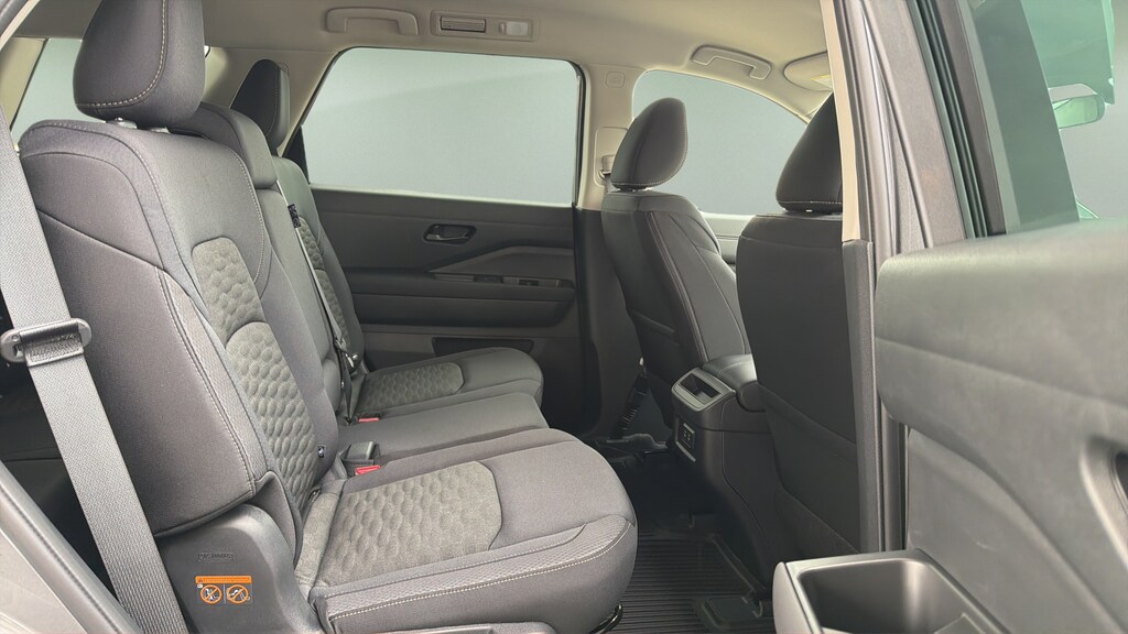 2026 Nissan Pathfinder SV - Photo 21