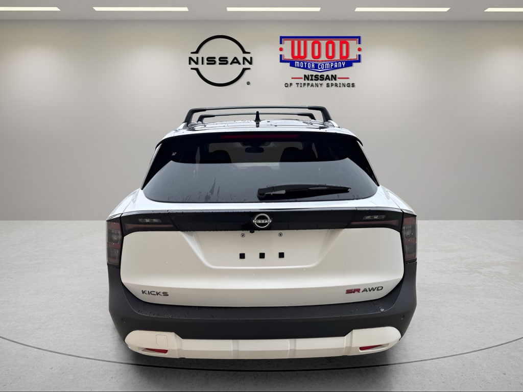 New 2026 Nissan Kicks SR SUV