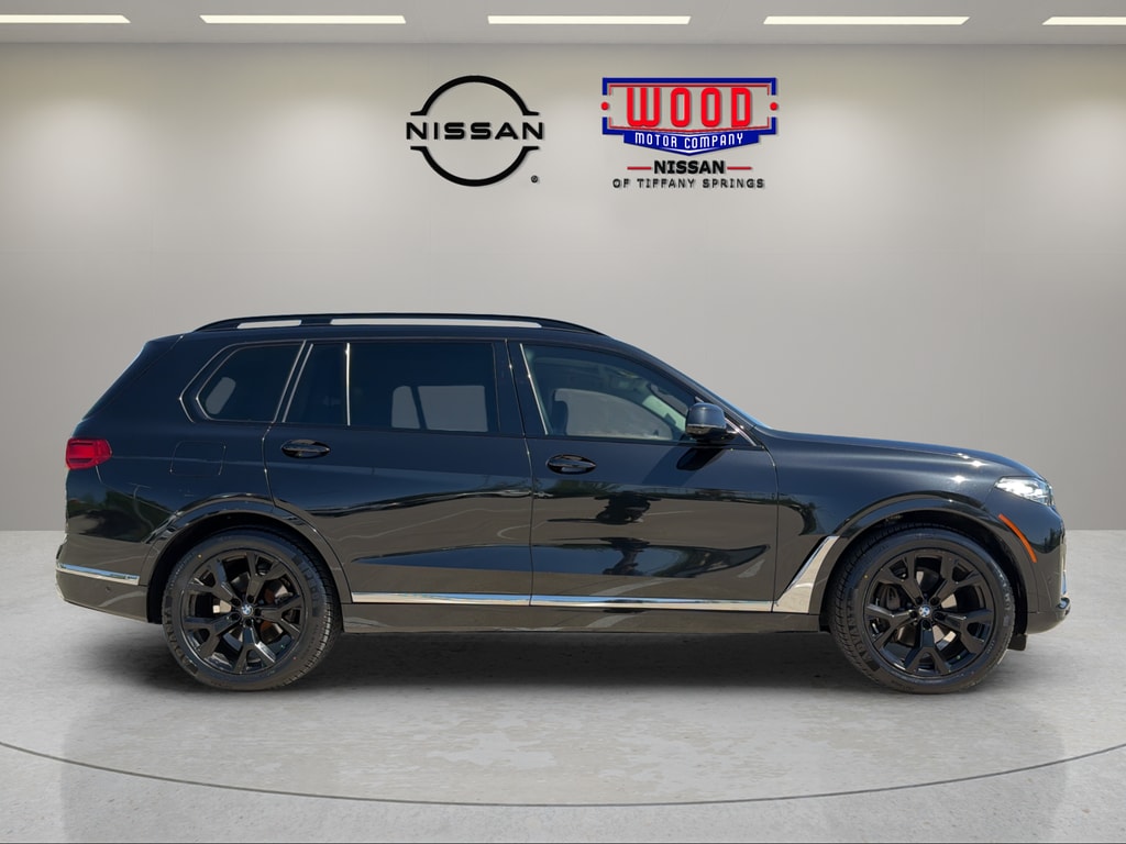 Used 2021 BMW X7 40i with VIN 5UXCW2C02M9E86431 for sale in Kansas City