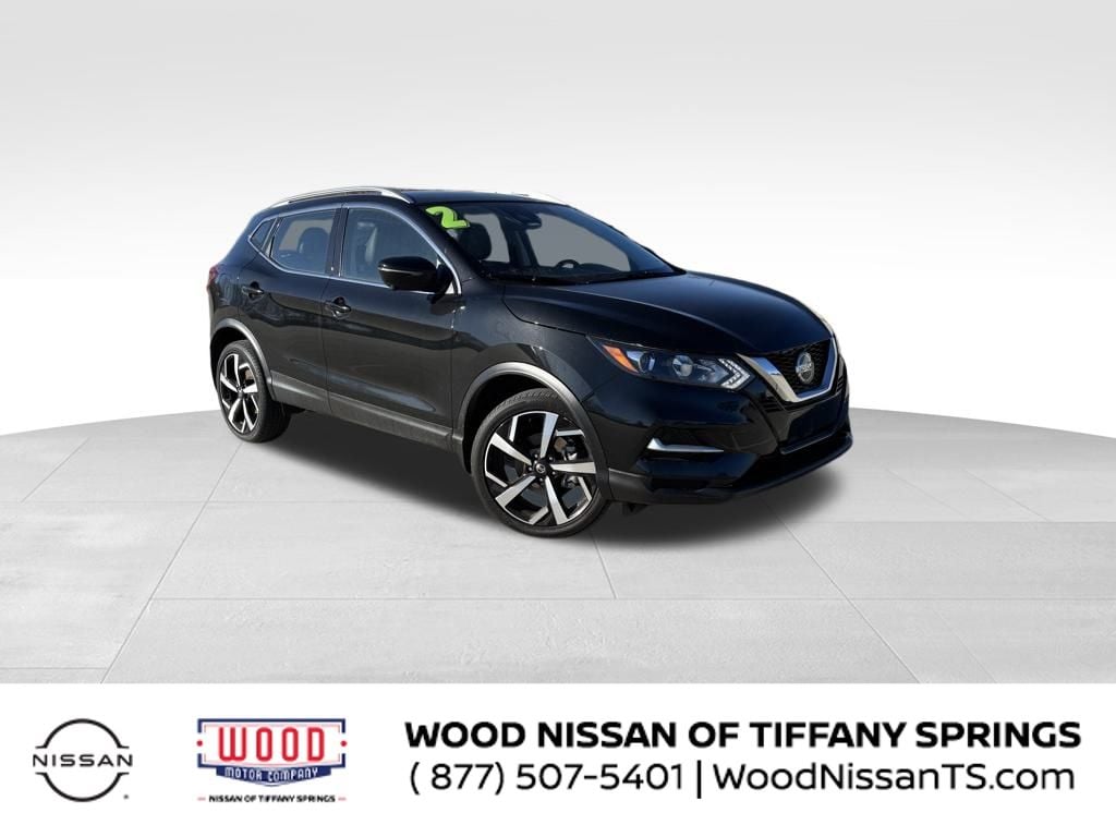 2022 Nissan Rogue Sport SL's photo