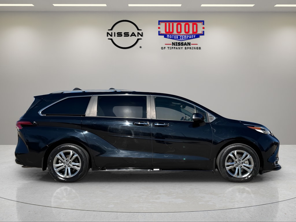 Used 2023 Toyota Sienna Platinum with VIN 5TDESKFC7PS094334 for sale in Kansas City