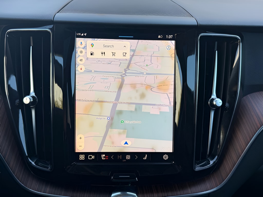 2024 Volvo XC60 Plus - Photo 25