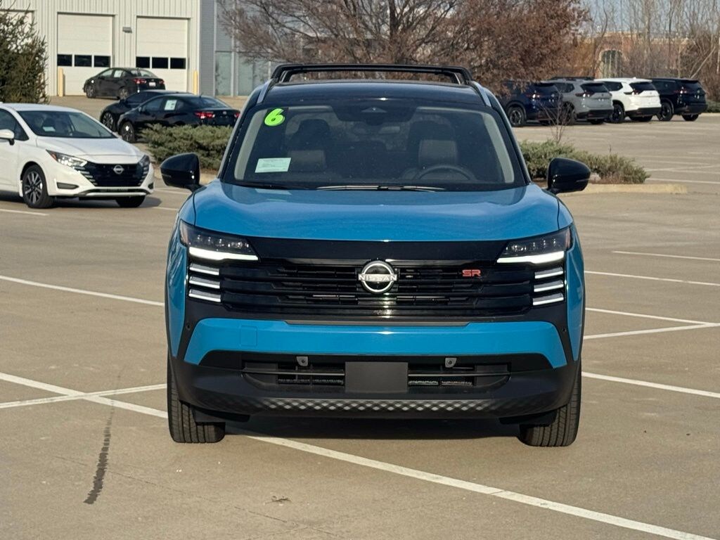 New 2026 Nissan Kicks SR SUV