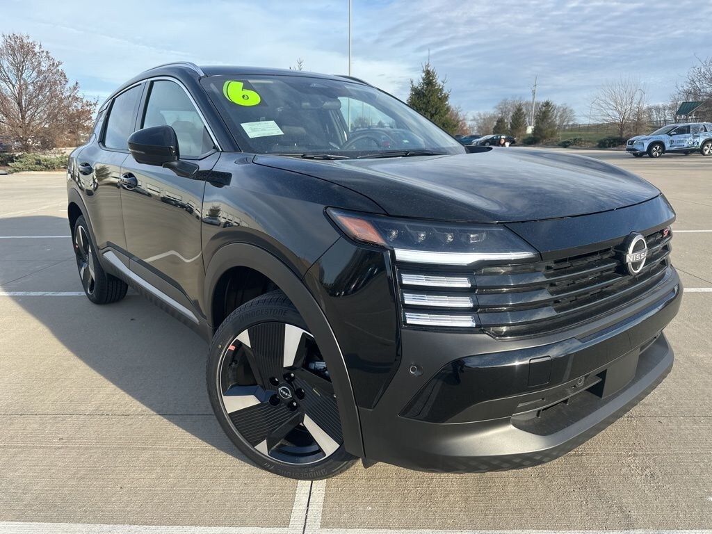 New 2026 Nissan Kicks SR SUV