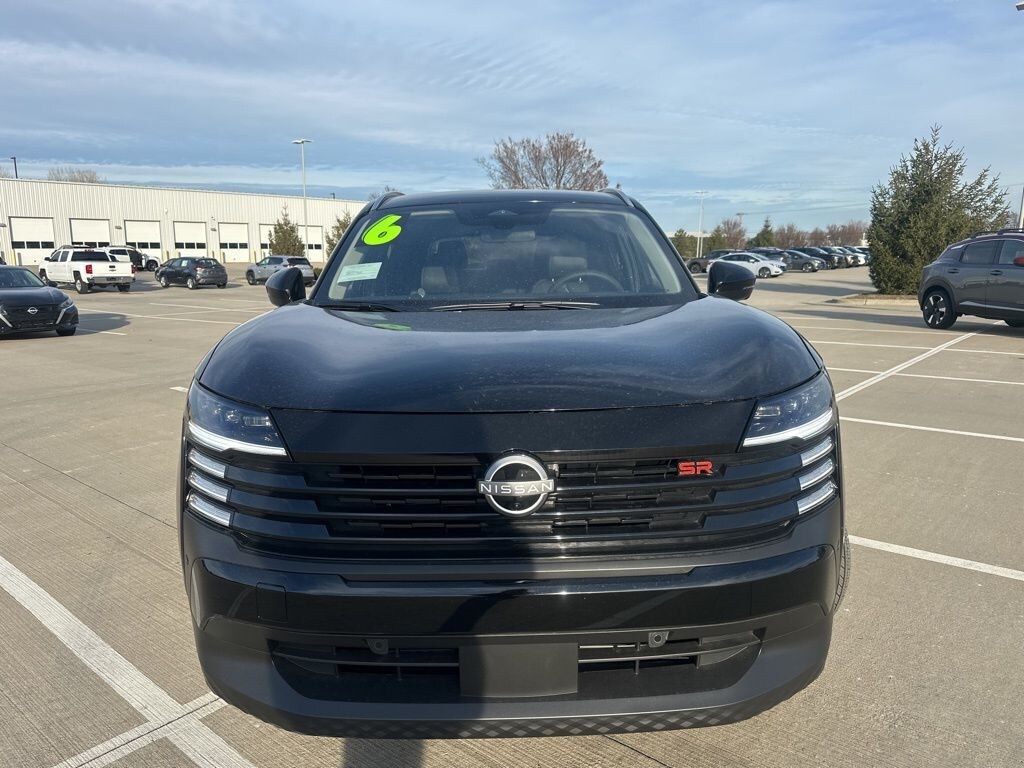 New 2026 Nissan Kicks SR SUV