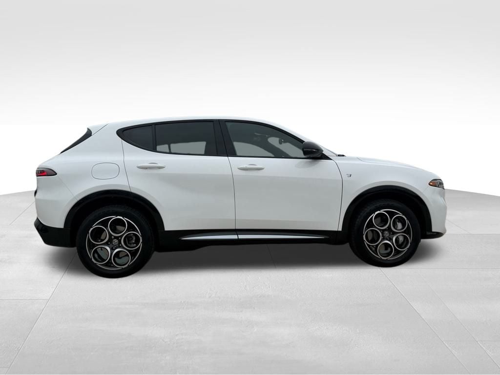 Used 2024 Alfa Romeo Tonale TI with VIN ZASPATCW4R3043205 for sale in Kansas City