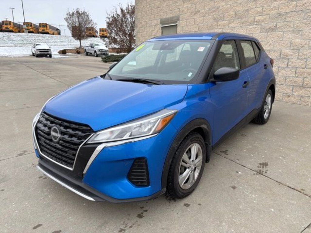 Used 2023 Nissan Kicks S SUV