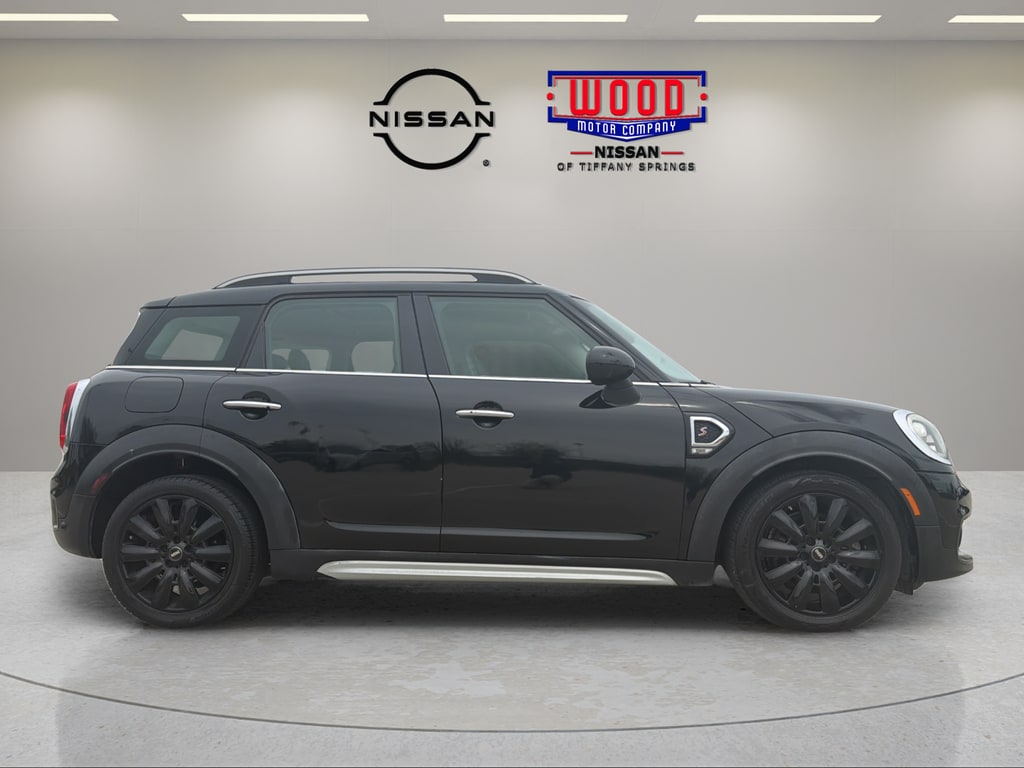 Used 2019 MINI Countryman S with VIN WMZYT3C52K3E94532 for sale in Kansas City