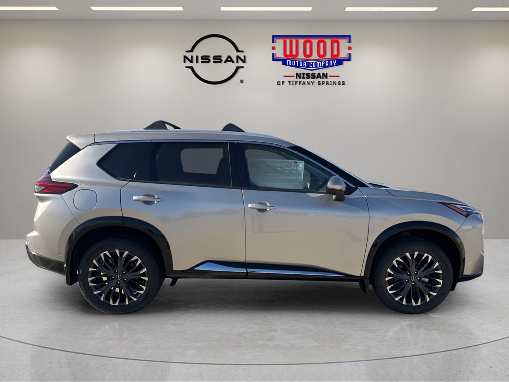 2026 Nissan Rogue Platinum - Photo 2