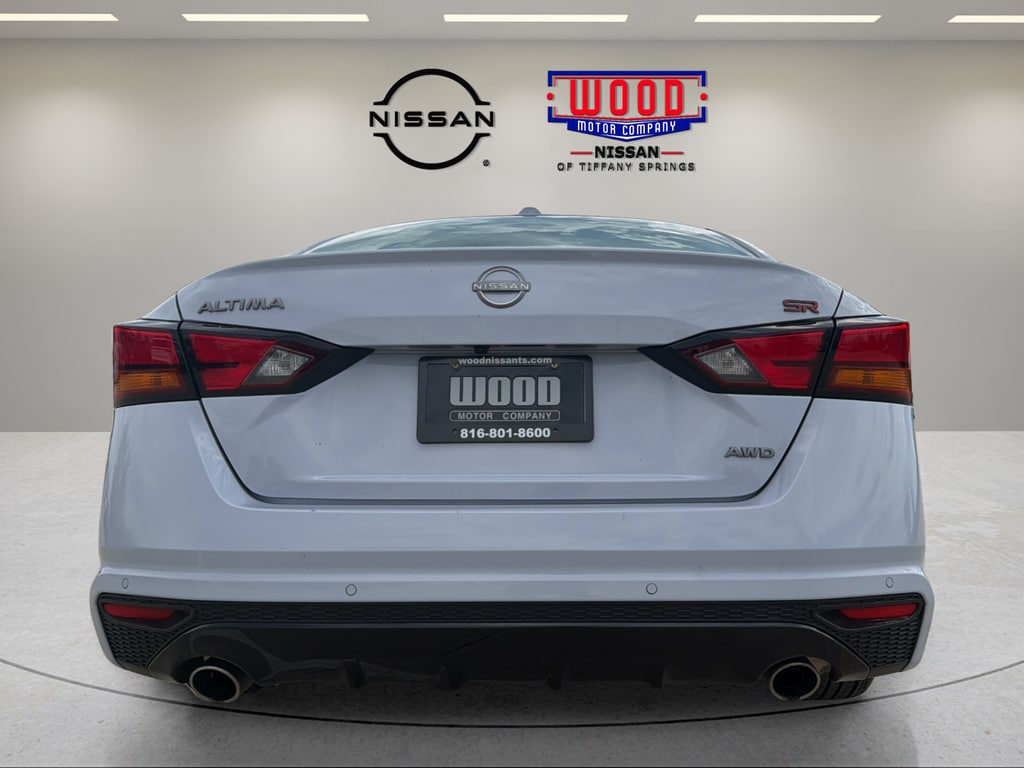 Certified 2025 Nissan Altima SR Sedan