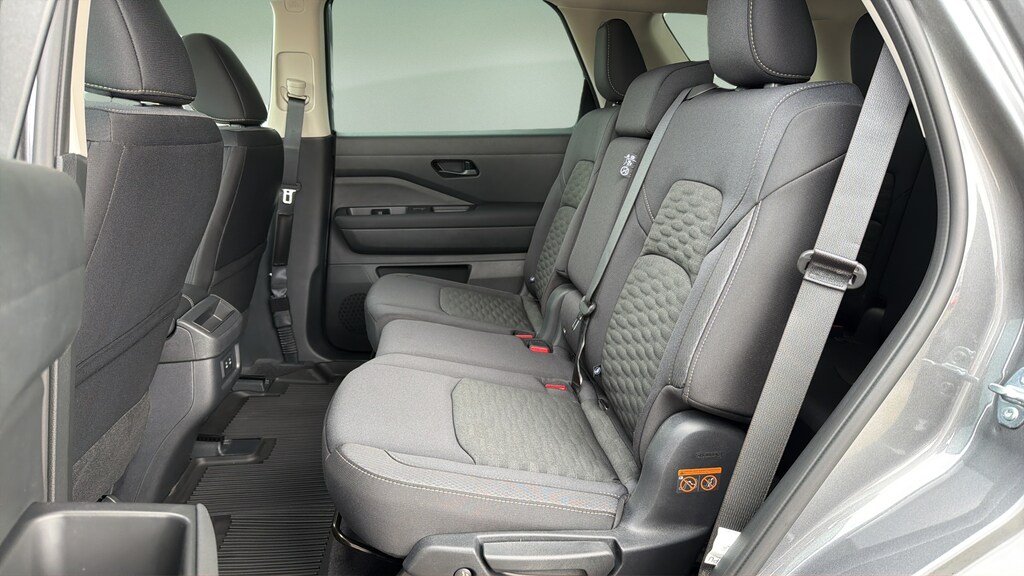 2026 Nissan Pathfinder SV - Photo 22