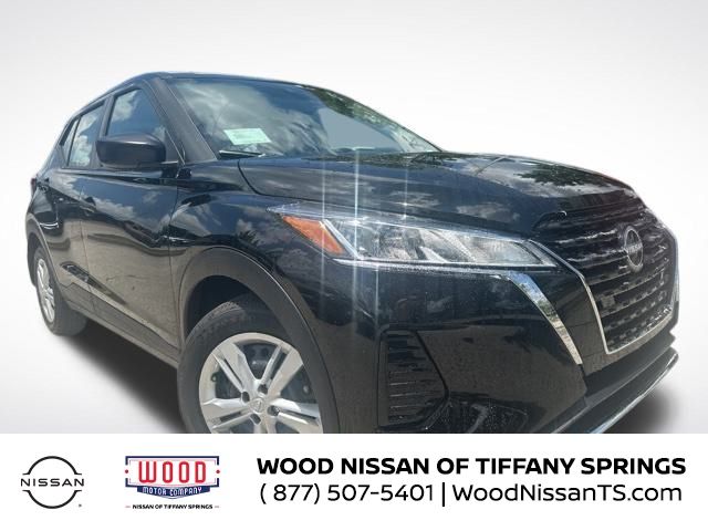 2025 Nissan KICKS PLAY Base's photo