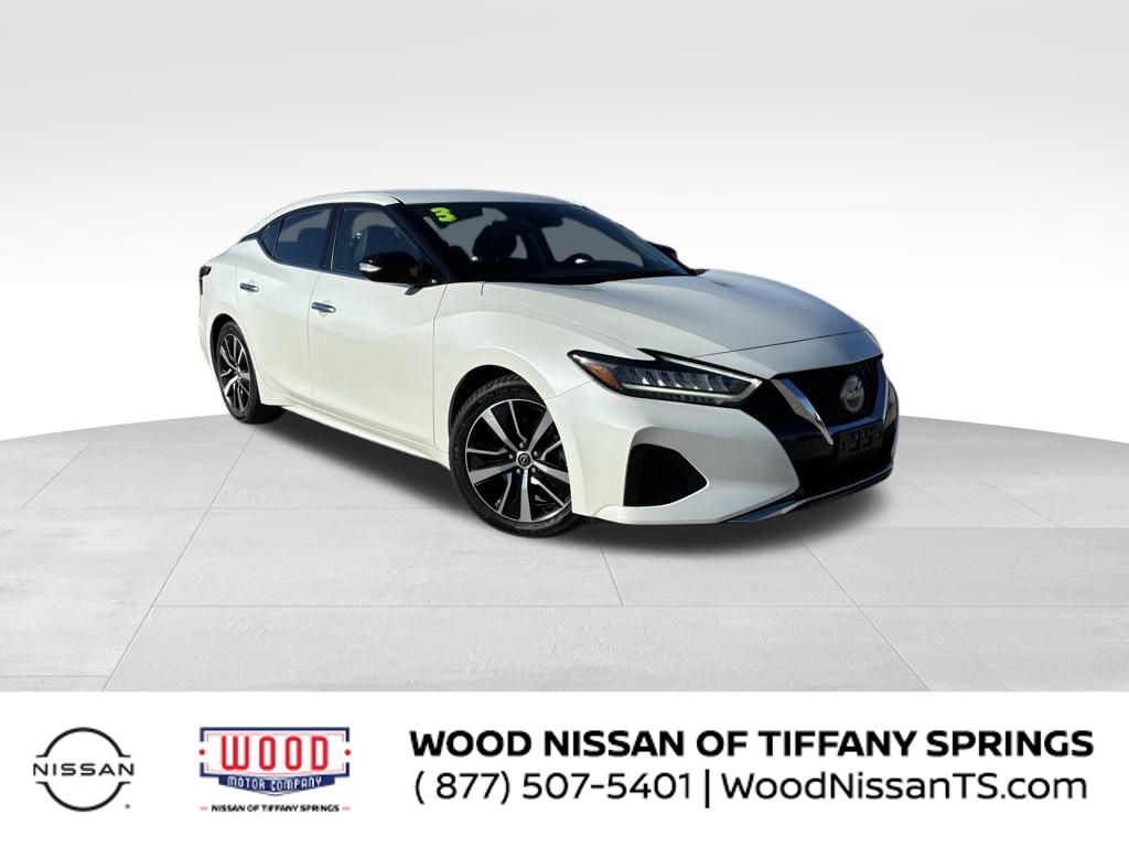 2023 Nissan Maxima SV's photo