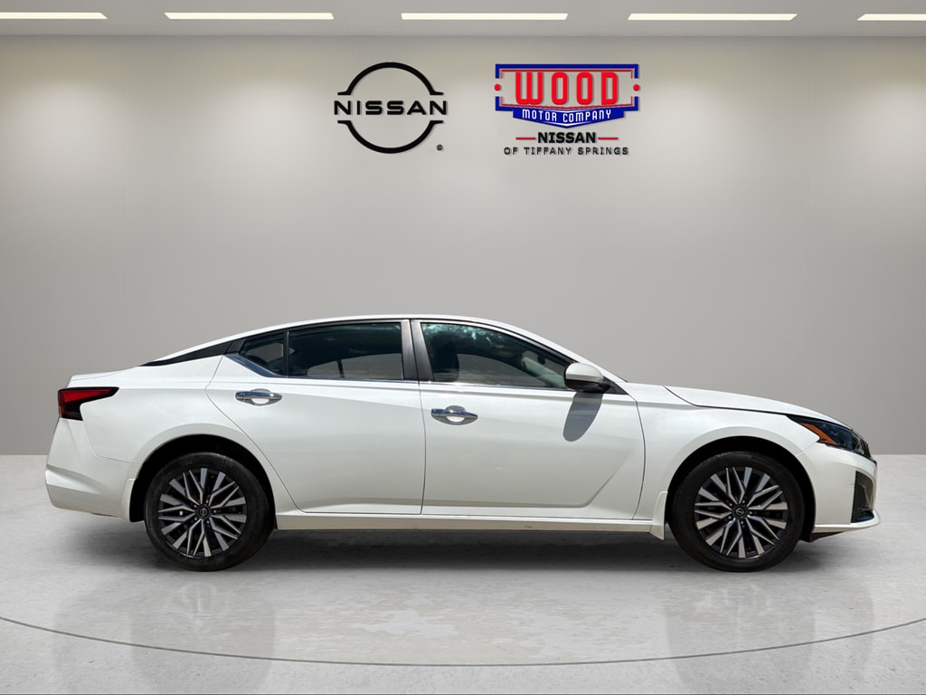Used 2023 Nissan Altima 2.5 SV Sedan