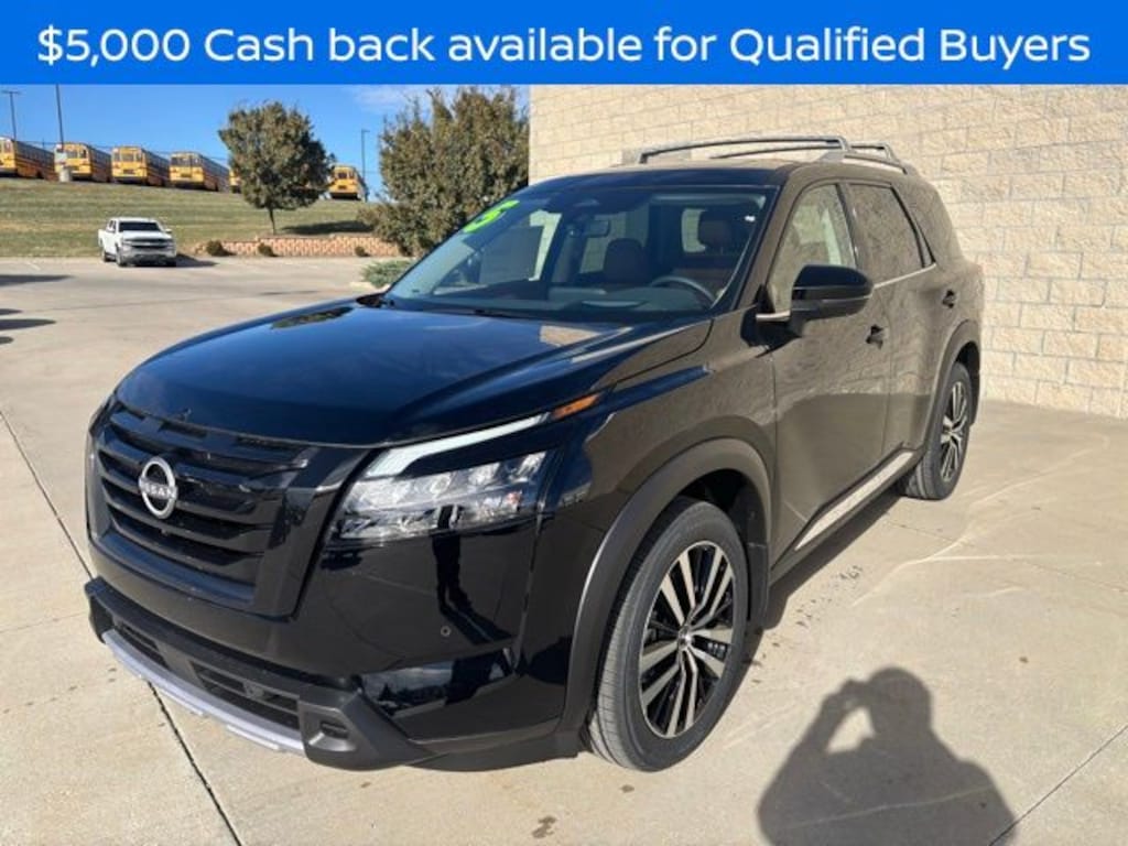 New 2025 Nissan Pathfinder Platinum SUV