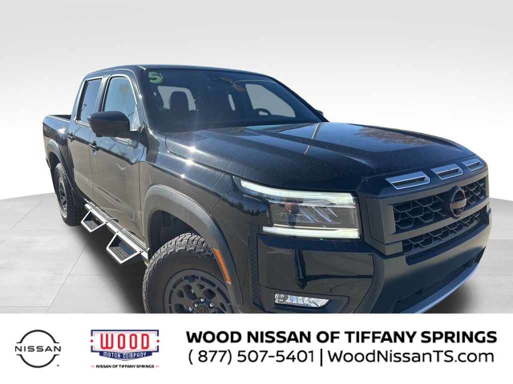 2025 Nissan Frontier PRO-4X's photo