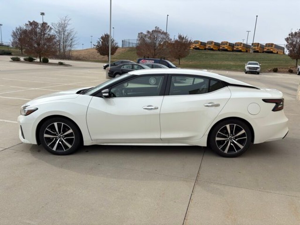 Used 2023 Nissan Maxima SV Sedan