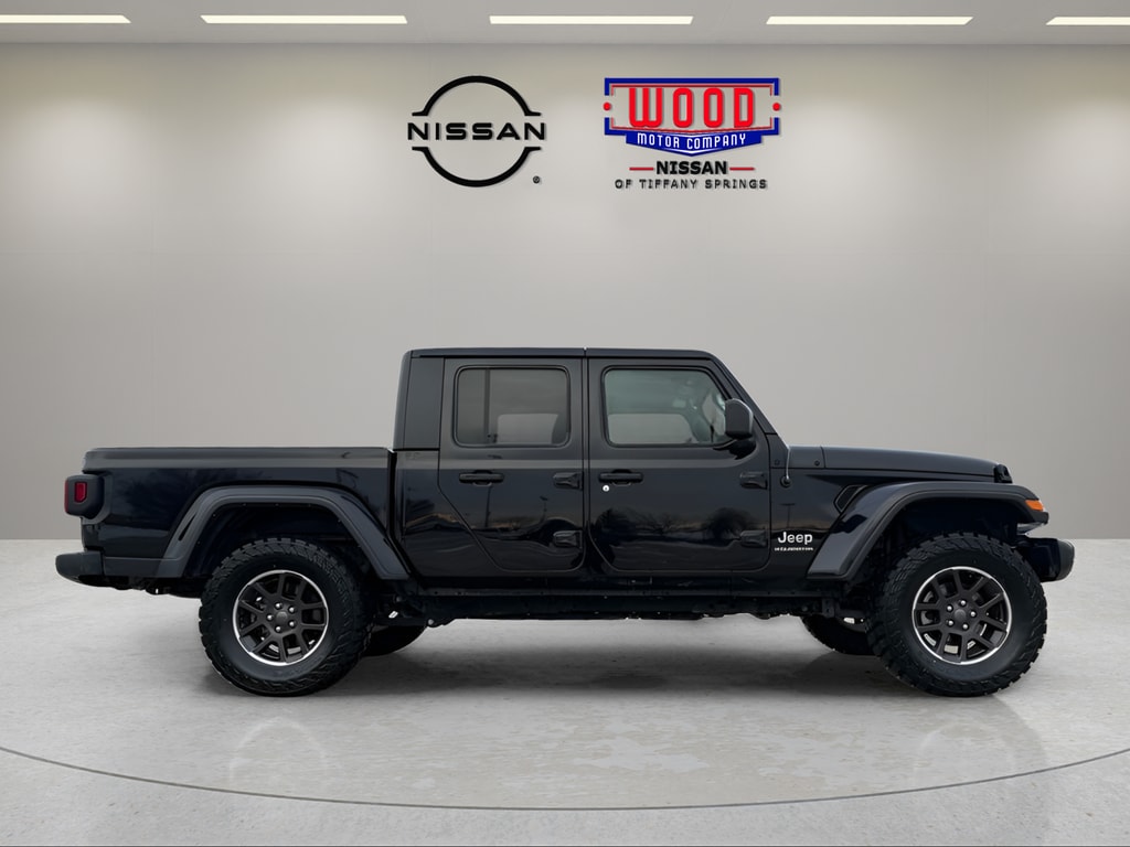 Used 2023 Jeep Gladiator Overland with VIN 1C6HJTFG7PL564198 for sale in Kansas City