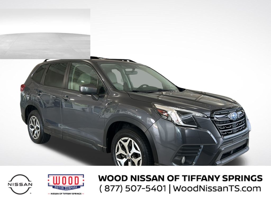 2022 Subaru Forester Premium's photo