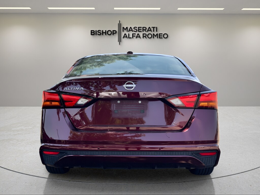 Used 2025 Nissan Altima SV Sedan