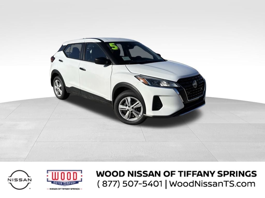 2025 Nissan KICKS PLAY Base's photo