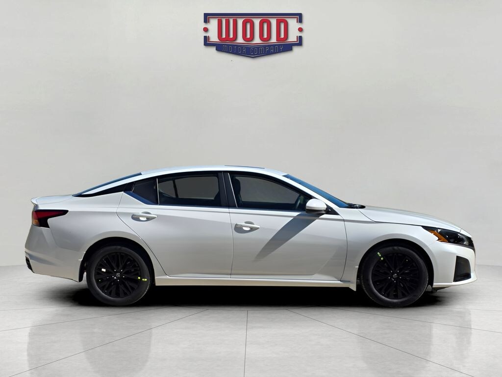 New 2026 Nissan Altima SV Sedan