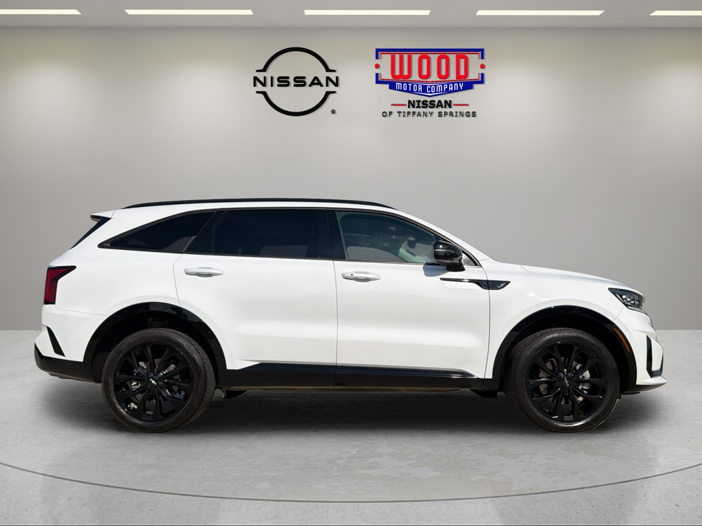 Used 2023 Kia Sorento SX with VIN 5XYRKDLF8PG202212 for sale in Kansas City