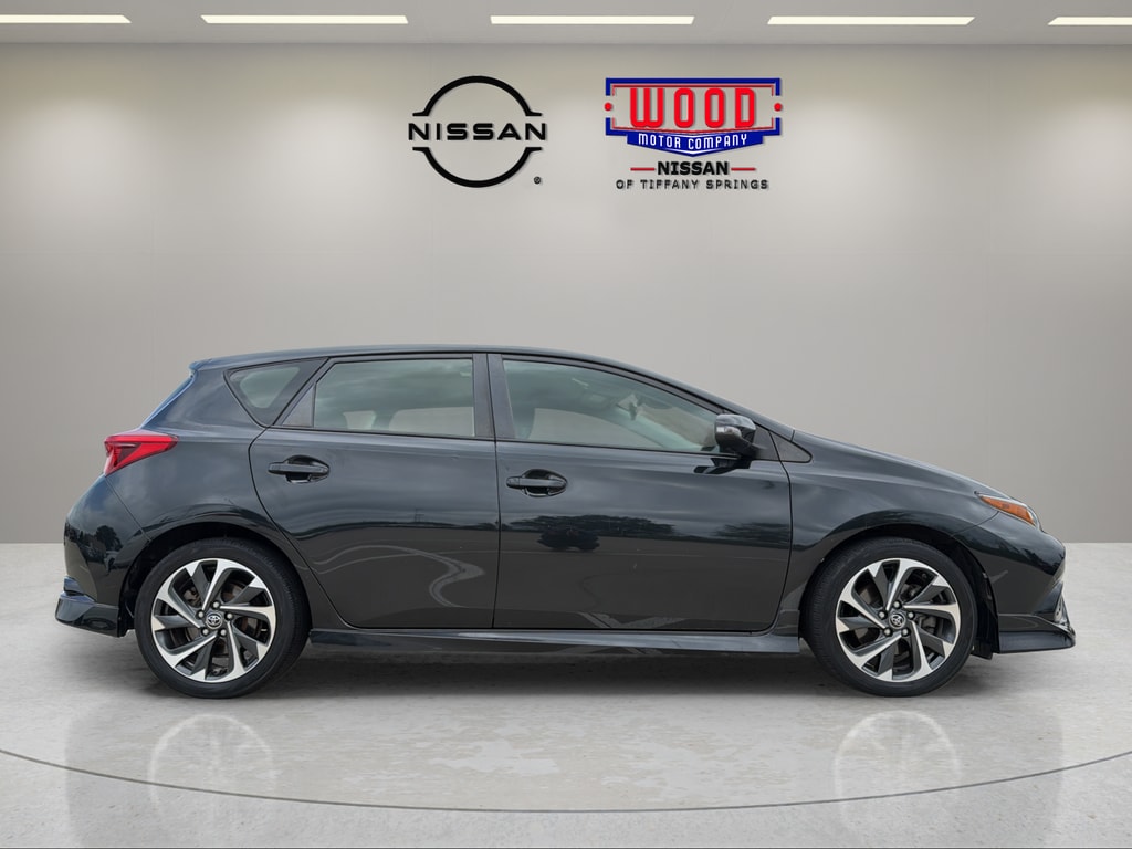 Used 2018 Toyota Corolla iM Base with VIN JTNKARJE5JJ574413 for sale in Kansas City