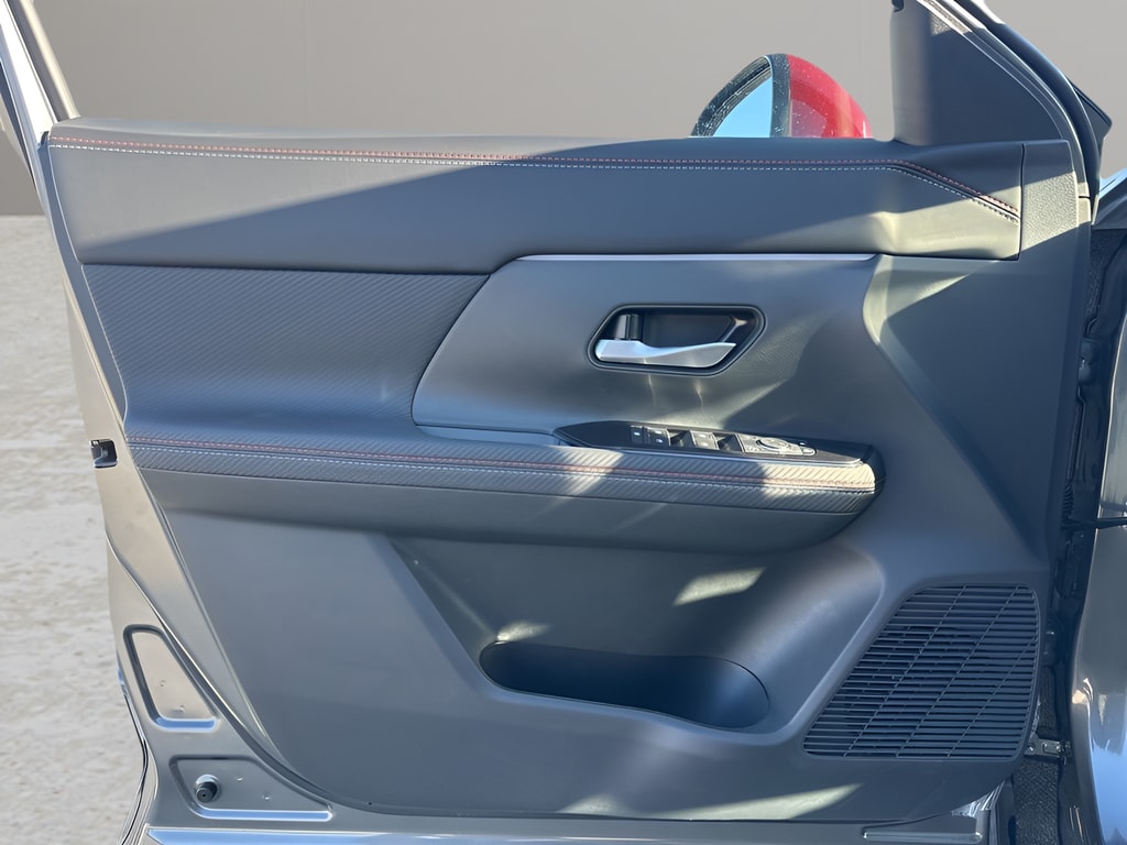 2026 Nissan KICKS SR AWD - Photo 12