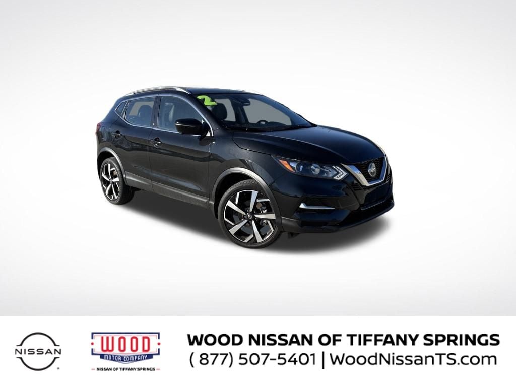 2022 Nissan Rogue Sport SL's photo