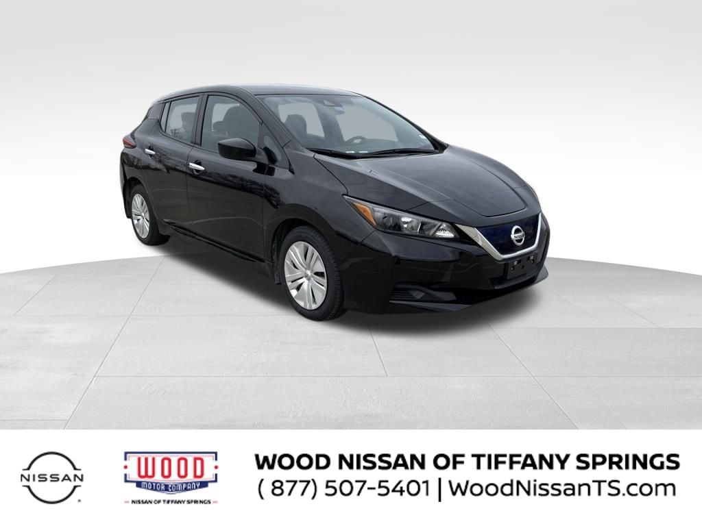 2022 Nissan LEAF S's photo