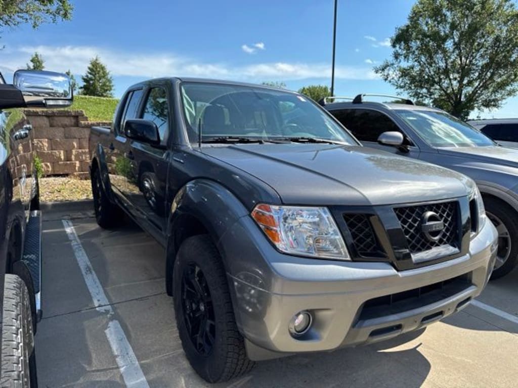 Used 2020 Nissan Frontier SV Truck Crew Cab