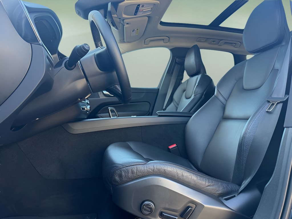2024 Volvo XC60 Plus - Photo 18