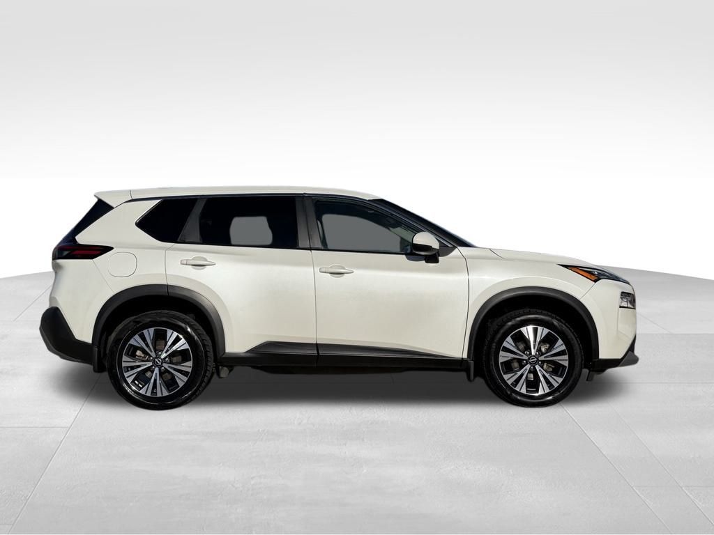 Certified 2022 Nissan Rogue SV with VIN 5N1BT3BB7NC727637 for sale in Kansas City