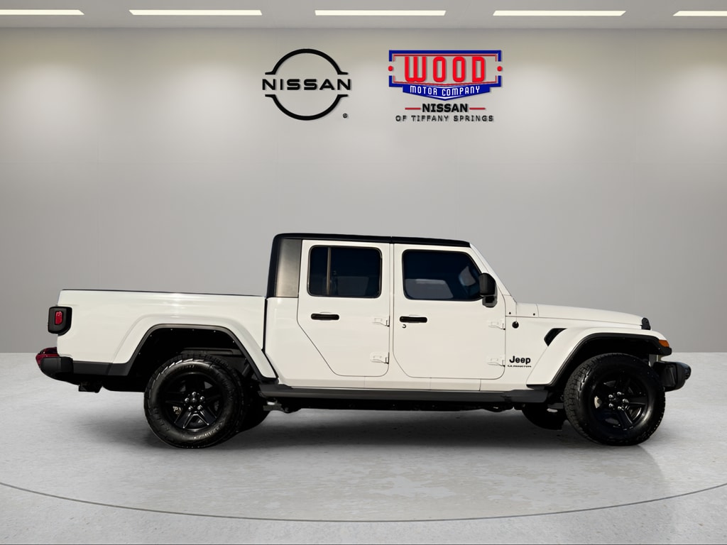 Used 2021 Jeep Gladiator Sport S with VIN 1C6HJTAG1ML576852 for sale in Kansas City