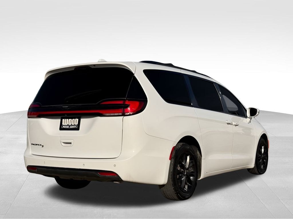 Used 2021 Chrysler Pacifica Touring Van Passenger Van